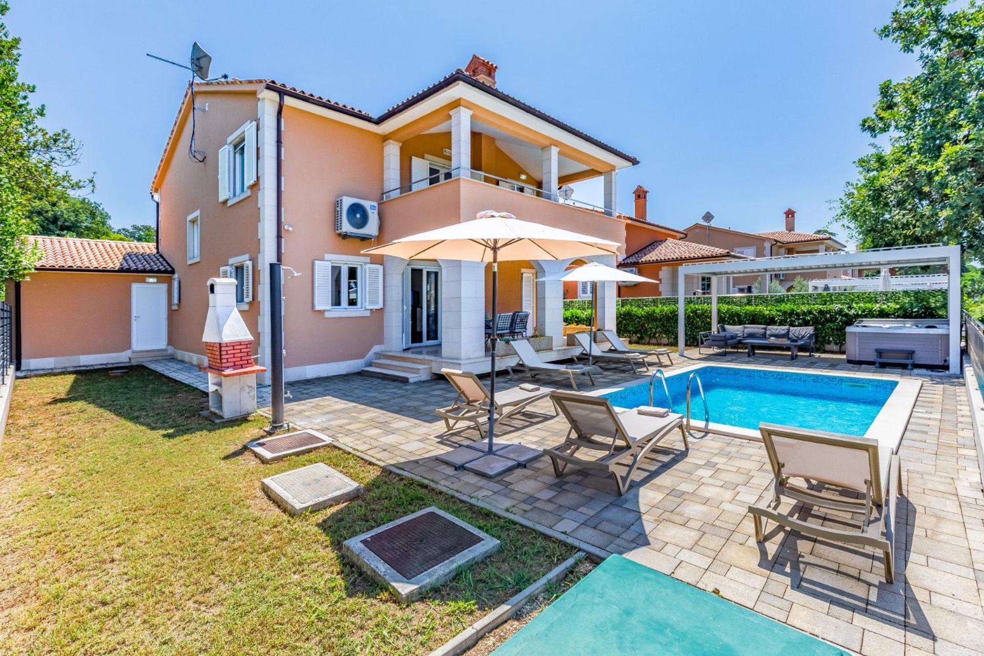 Villas Lotus With Pool And Jacuzzi Пула Екстер'єр фото
