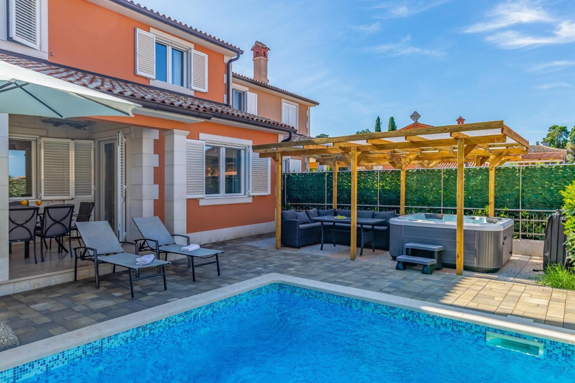 Villas Lotus With Pool And Jacuzzi Пула Екстер'єр фото