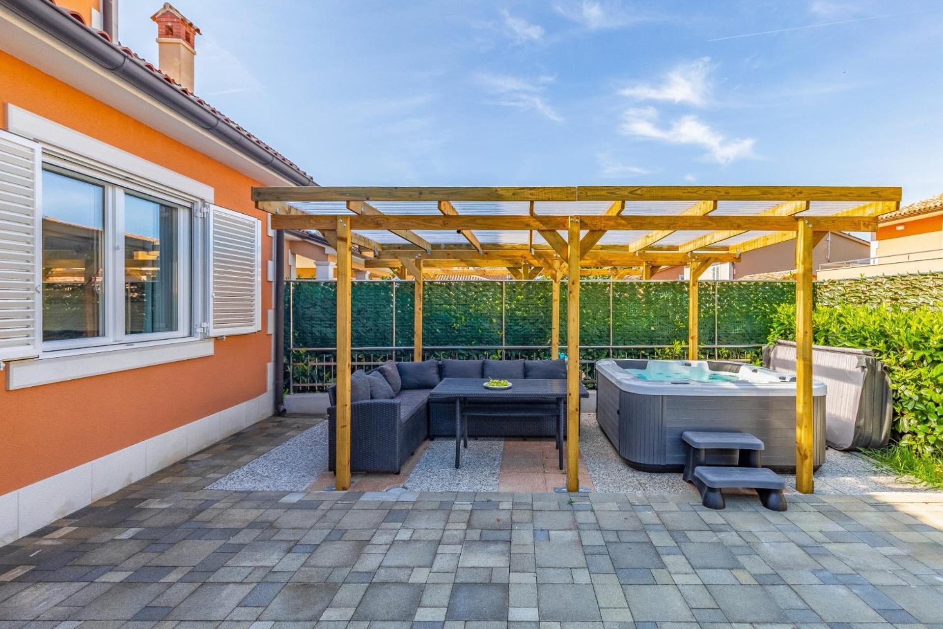 Villas Lotus With Pool And Jacuzzi Пула Екстер'єр фото