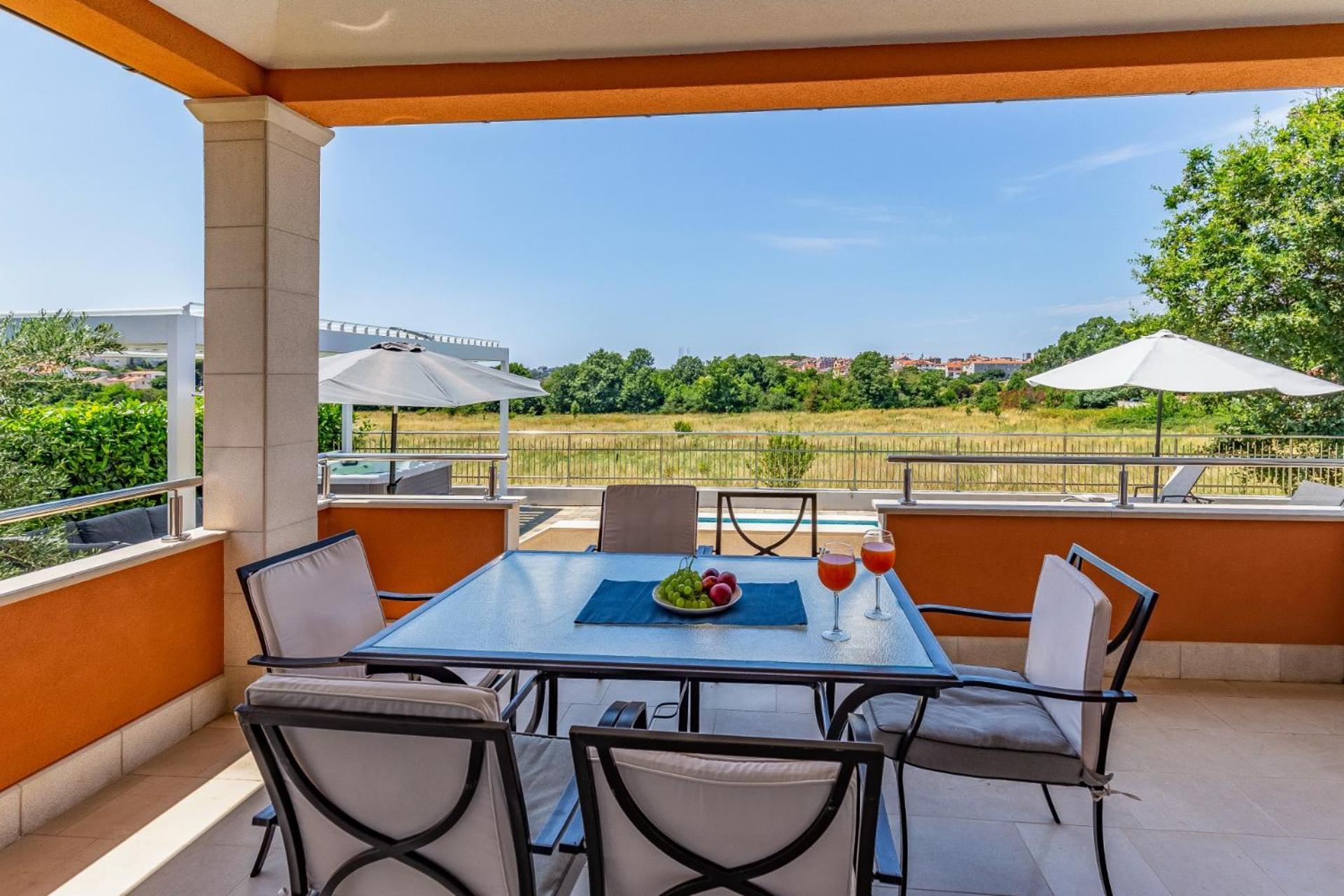 Villas Lotus With Pool And Jacuzzi Пула Екстер'єр фото
